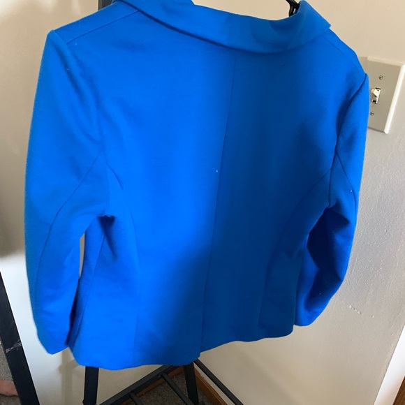 Blazer - Picture 3 of 3